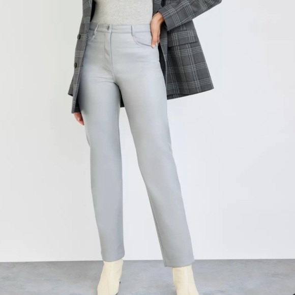 Aritzia Wilfred The Melina High Rise Vegan Leather Pants in Marble Grey - Picture 4 of 11